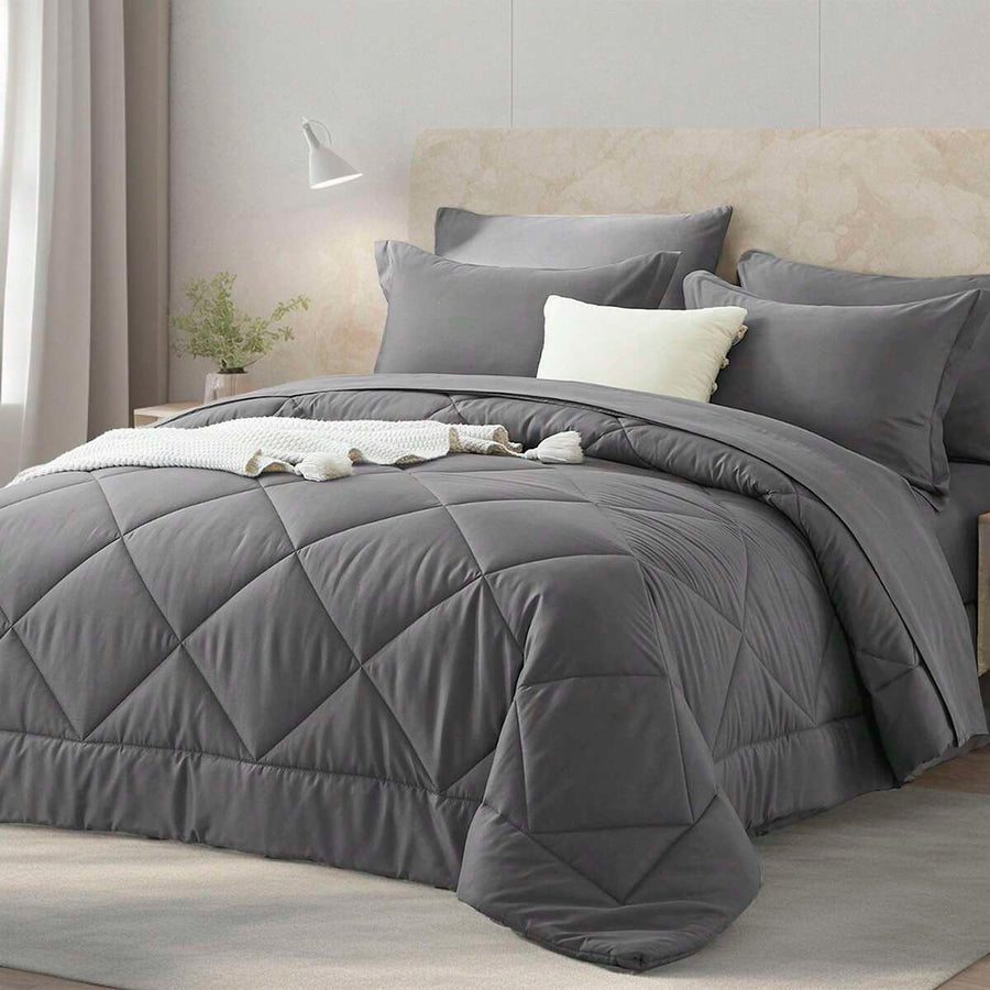 5/7 Piece Solid Color Bed Comforter Set Queen, Creative Geometric Pattern Design, Soft And Comfortable Summer Bedding Set.Bed In A Bag For All Seasons, Includes Comforter, Flat Sheet, Fitted Sheet, Pillowcases, Ideal Gift.