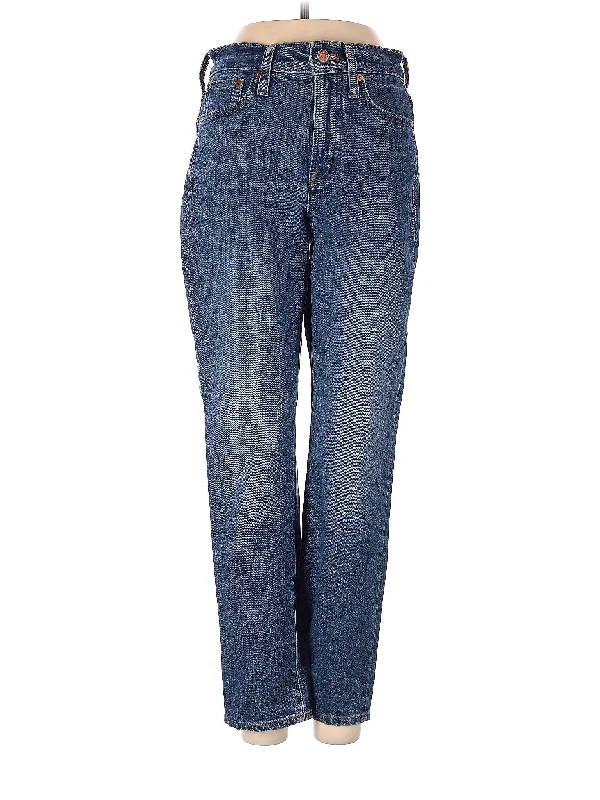 High-Rise Straight-leg Jeans in Medium Wash