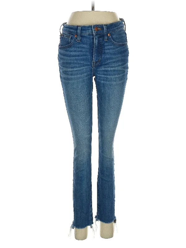 Low-Rise Skinny Jeans in Medium Wash