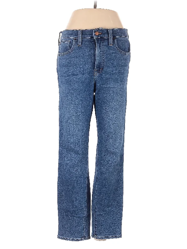 Low-Rise Straight-leg Jeans in Medium Wash