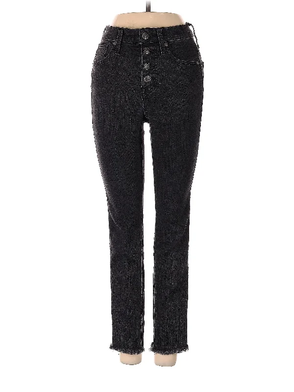 Mid-Rise Skinny Jeans in Dark Wash