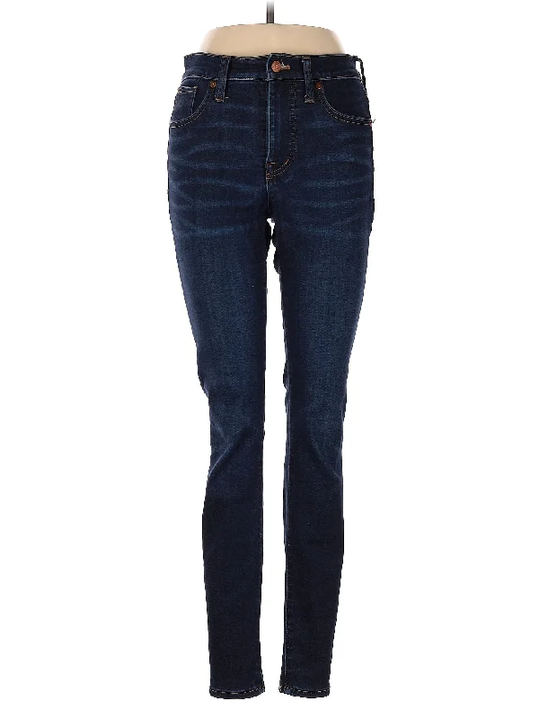 Mid-Rise Skinny Jeans in Dark Wash