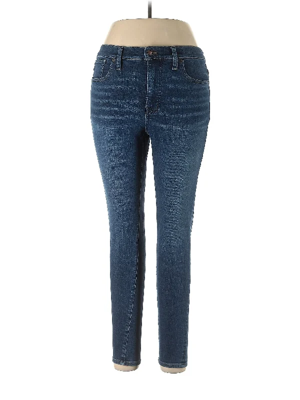 Mid-Rise Skinny Jeans in Dark Wash