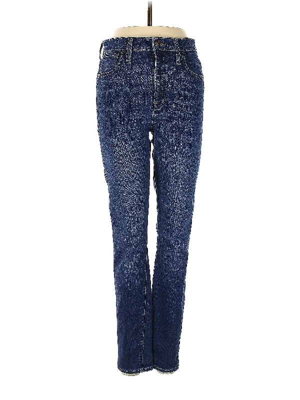 Mid-Rise Straight-leg Jeans in Dark Wash