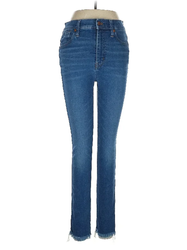 Mid-Rise Straight-leg Jeans in Medium Wash