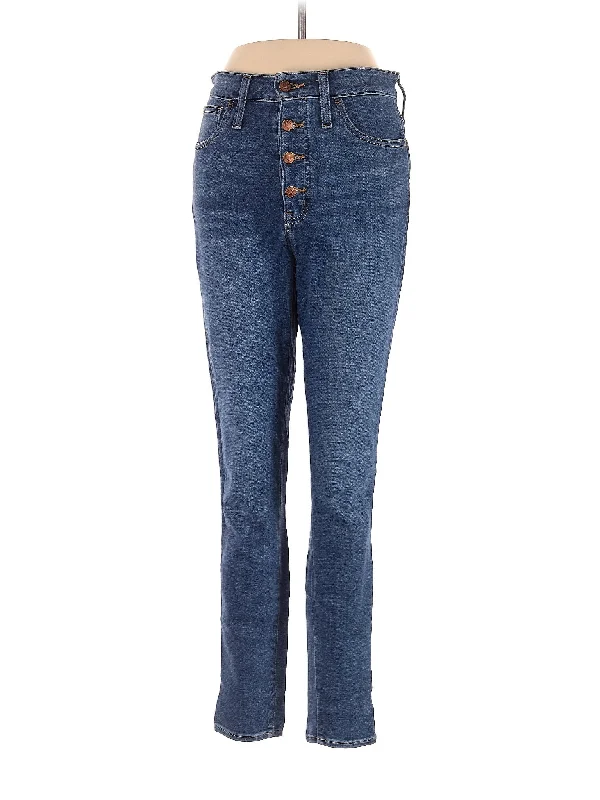 Straight-leg Jeans in Medium Wash