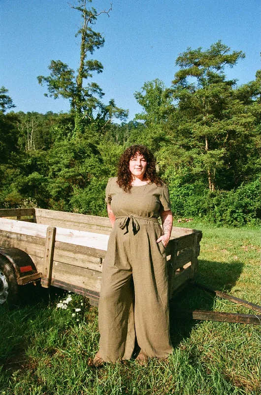 Vega Jumpsuit in Olive Linen