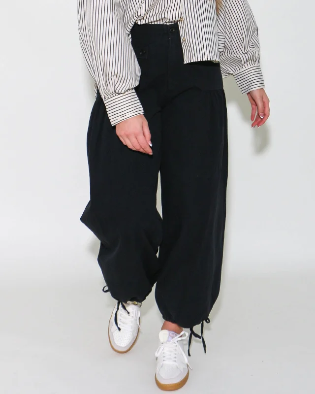 Black Dream Balloon Pants